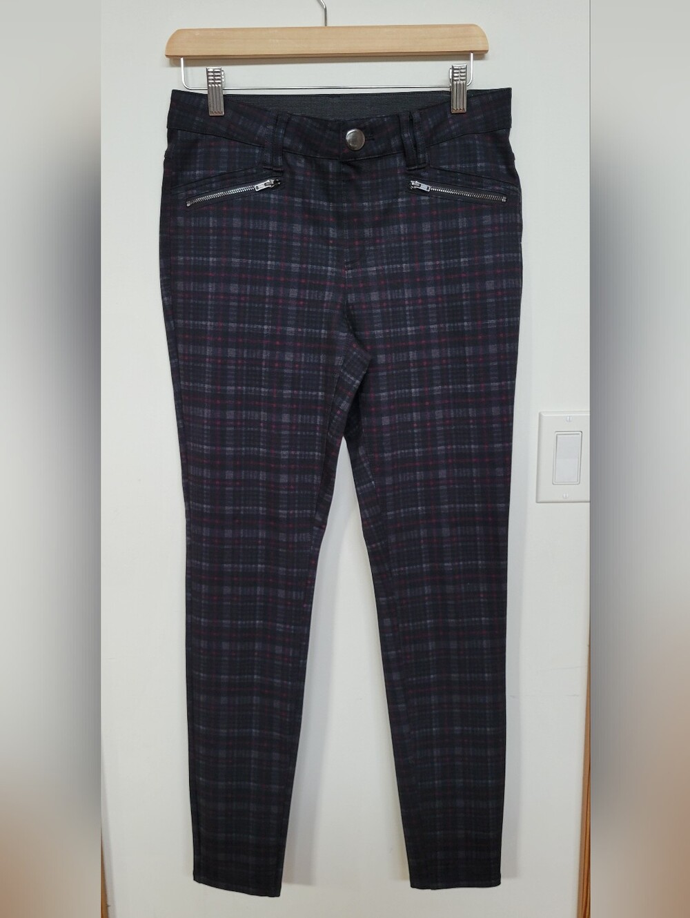 Ricki's Grey and Red Plaid Slim Legging
